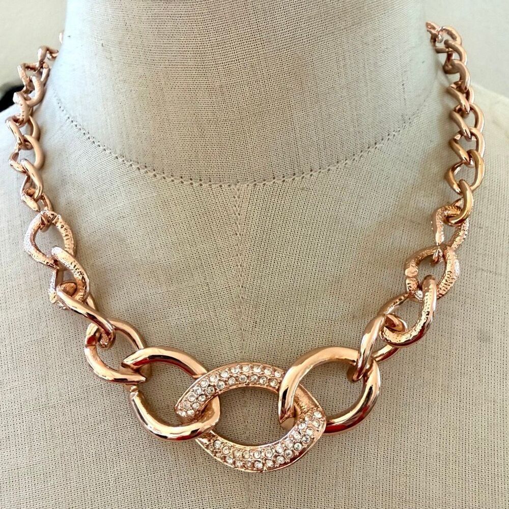 Melania Trump Rose Gold Tone Chunky Link Statement Necklace With Rhinestones